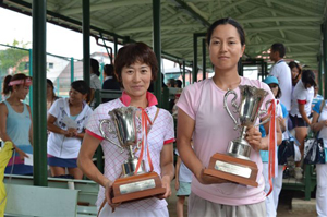 女子ダブルス優勝