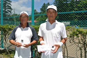 70才以下男子ダブルス準優勝　山内志朗（船橋さくらTC）・松山眞水（泉ぱーくたうんTC）組