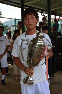 男子シングルス優勝　臼井選手