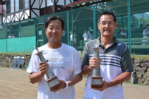 45才以上男子ダブルス優勝　倉島/井上組