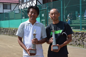 55才以上男子ダブルス優勝　高津/黒田組