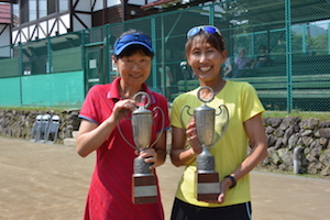 45才以上女子ダブルス優勝　楠原/小山組