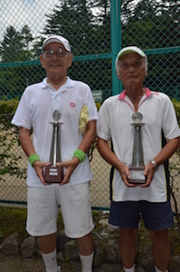 グランドベテランダブルス優勝　谷津/大胡組