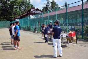 男子ダブルス表彰式の風景