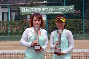 45才以上女子ダブルス優勝　加藤/井上組