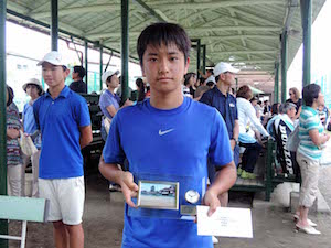 男子シングルス14歳以下準優勝　髙橋　弘季選手