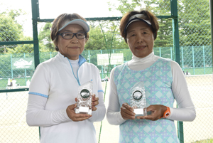 65才以上女子ダブルス優勝　山﨑/町田組