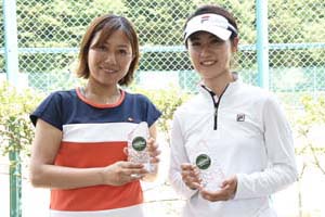 女子ダブルス準優勝　神田/松井組