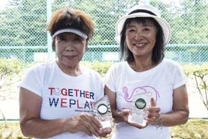 70才以上女子ダブルス準優勝　西澤（美）/西澤（朋）組