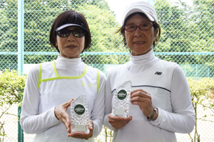 60才以上女子ダブルス優勝　飯沼/中田組