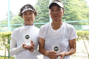 65才以上女子ダブルス優勝　鈴木/太田組