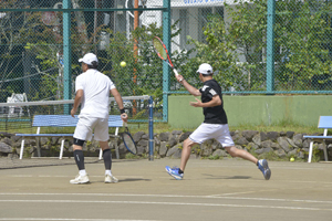 男子ダブルス決勝　鵜沢選手のアプローチ