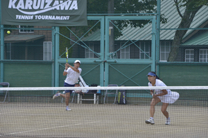 混合ダブルス決勝　増岡選手のバックハンド